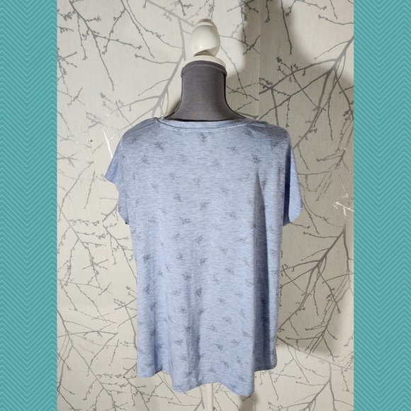 Jane & Delancey Blue Bees Printed Twisted Front Tee - Picture 3 of 4